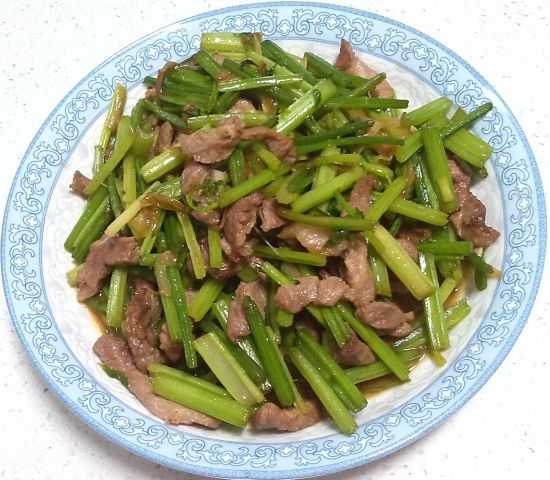 芹菜炒肉.jpg